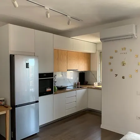 Romantic Penthouse With Mountains View Апартаменты Kashar