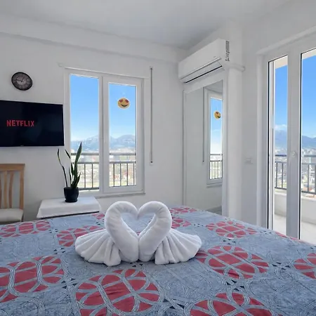 Romantic Penthouse With Mountains View Appartamento *