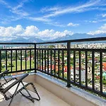 Romantic Penthouse With Mountains View Apartment