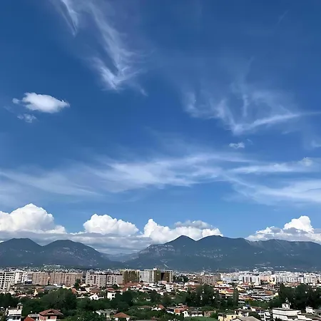 Romantic Penthouse With Mountains View Appartamento