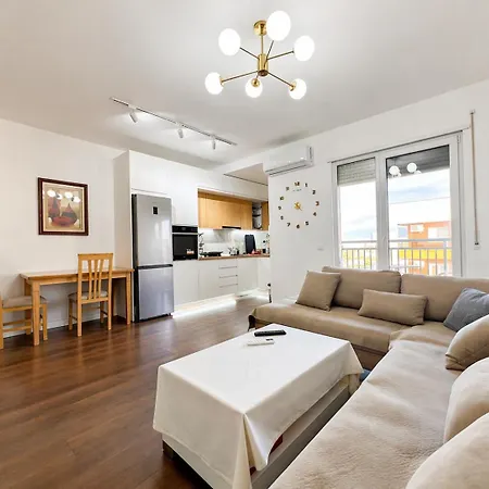 Apartment Romantic Penthouse With Mountains View Kashar