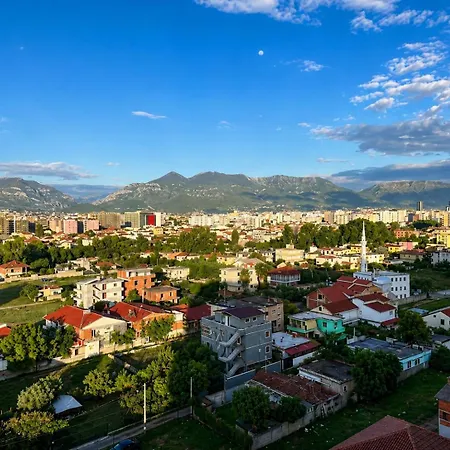 شقة Romantic Penthouse With Mountains View